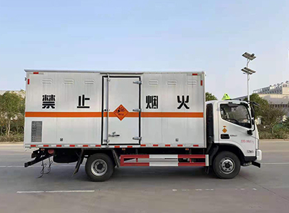 武汉爆破器材运输车
