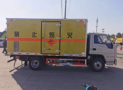 武汉爆破器材运输车